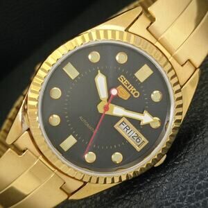 Vintage 1981 Seiko Automatic Mens Gold Watch W/daydate & Black accents